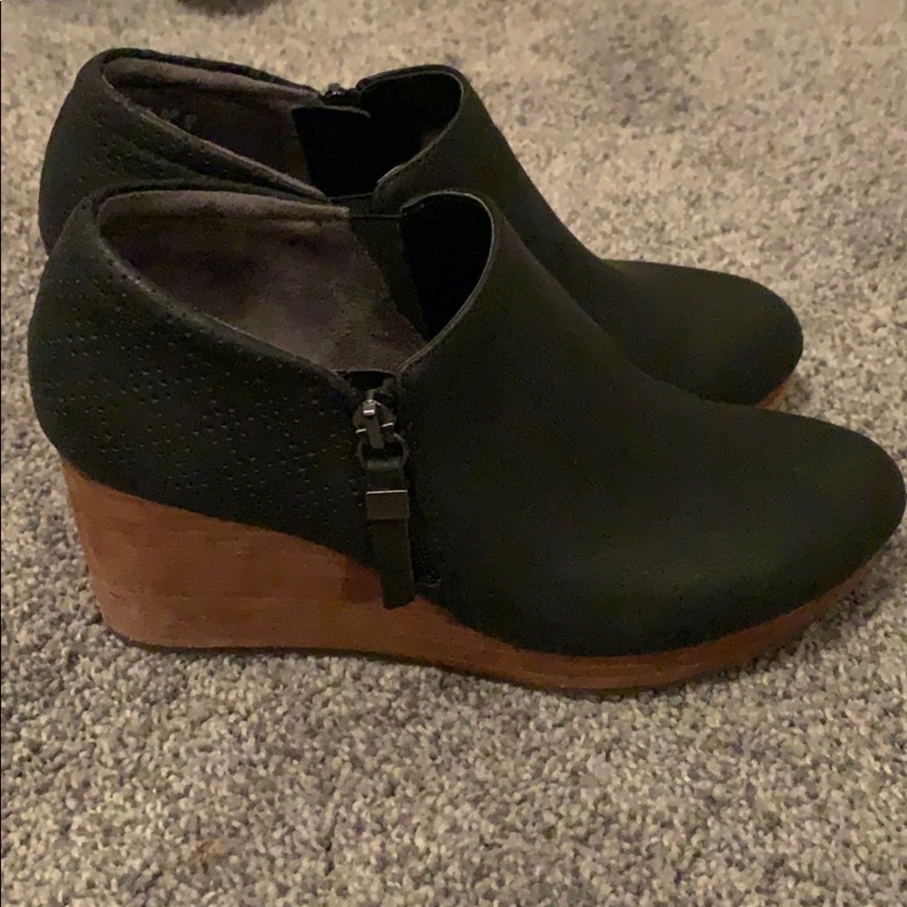 Dr. Scholls wedge boot